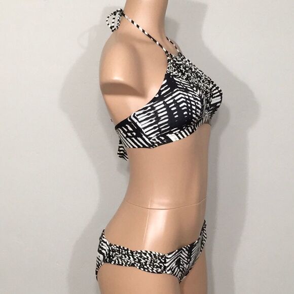 Dolce Vita Ikat print bikini. NWOT - Picture 8 of 12